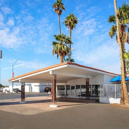 Coronado Motor Hotel, A Travelodge By Wyndham Yuma Dış mekan fotoğraf